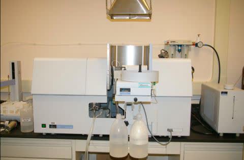 طیف سنجی جذب اتمی (AAS) s/طیف سنجی جذب اتمی (AAS)