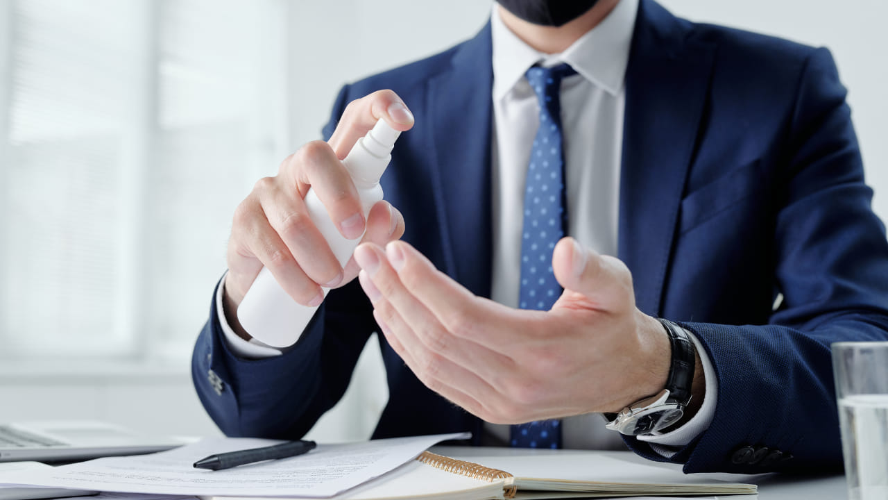 m/بررسی خاصیت ضد میکروبی انواع ضد عفونی کننده های پزشکی